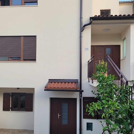Apartment Irena-Pula Marina エクステリア 写真